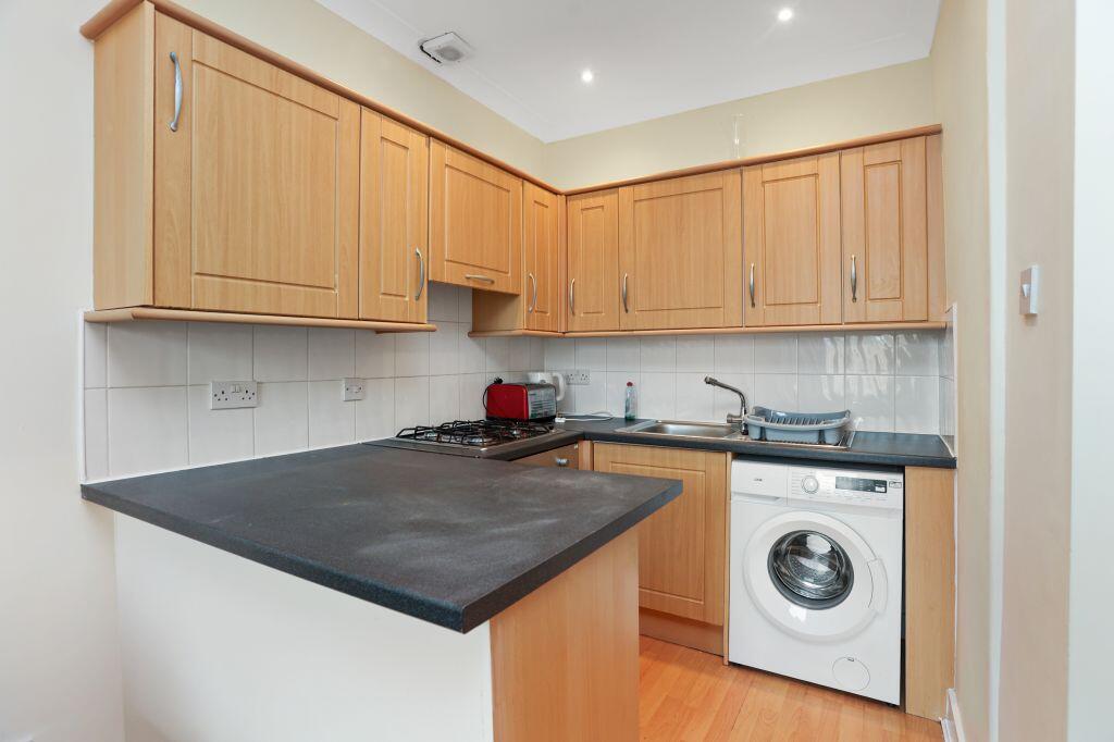 Apartment in Edinburgh, Leith Central - More
