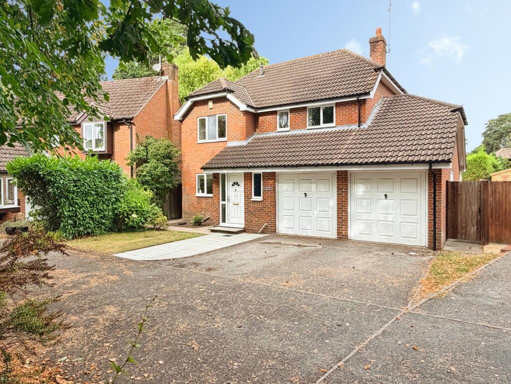 Main image of property: Firethorn Close, Fleet, Hampshire, GU52