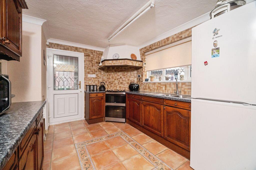 House in Immingham, North East Lincolnshire - More