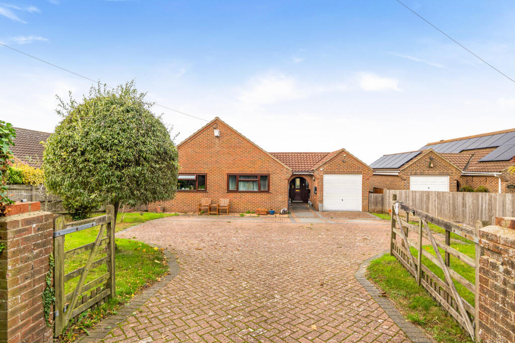 5-bed detached on The Droveway, Dover, CT15 6, £640,000