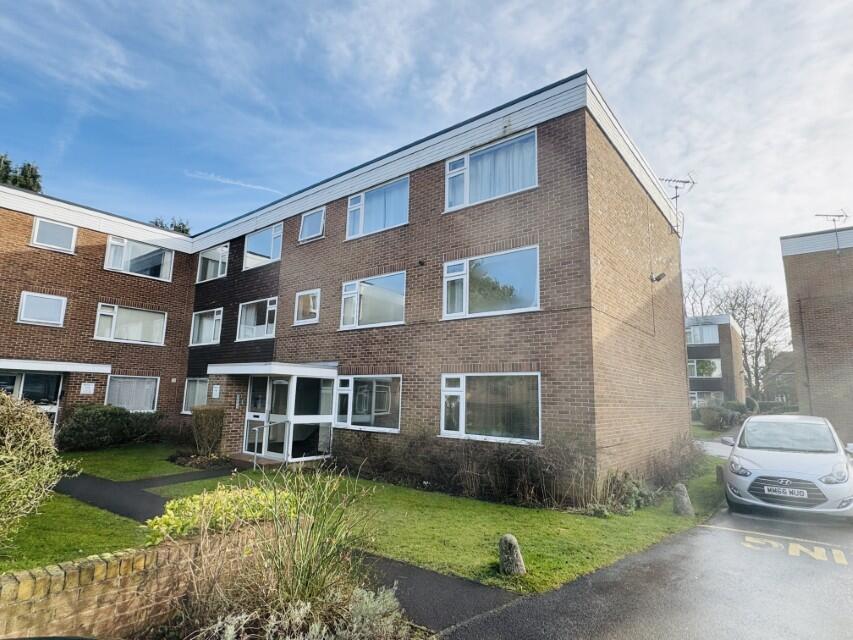 Main image of property: Kingslea Road, Solihull, B91