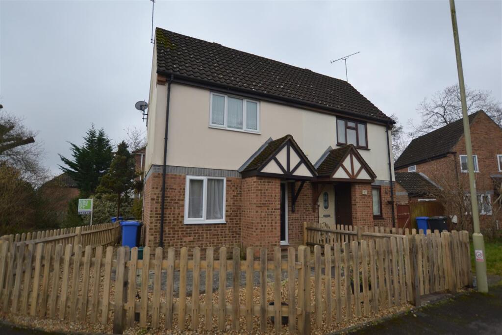 Main image of property: Angora Way, Fleet