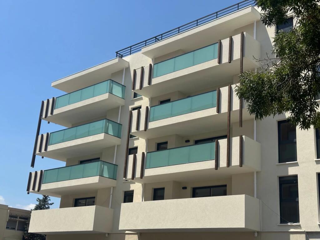Main image of property: Provence-Alps-Cote d`Azur, Alpes-Maritimes, Cagnes-sur-Mer