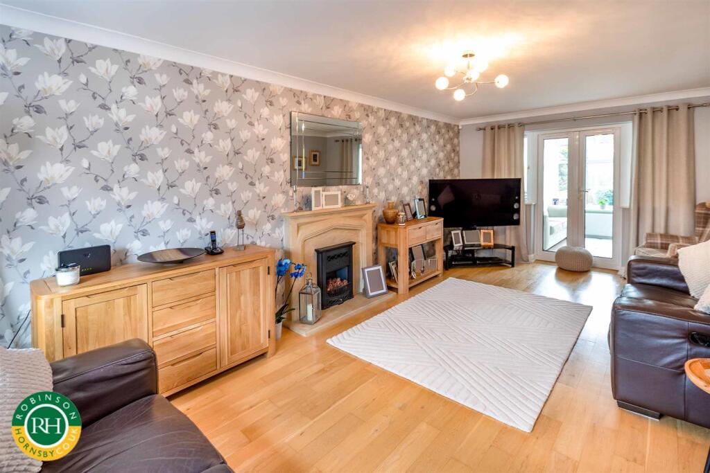 Brayton Drive, Balby, Doncaster photo 4