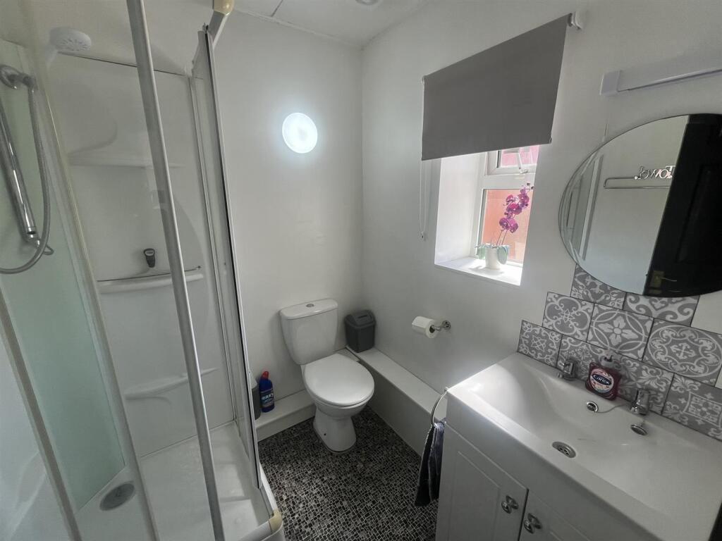 Main image of property: Arbury Road, Nuneaton