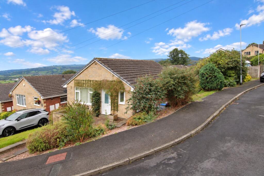3-bed bungalow on Hawkcliffe View, Silsden, BD20, £300,000
