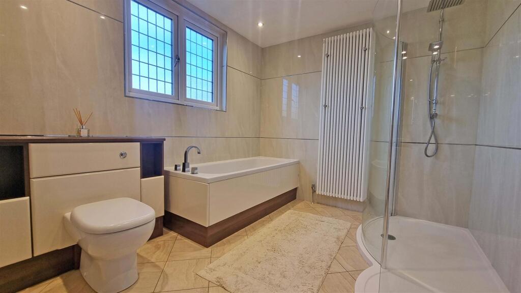 Additional image 10 of Hollywood Lane, Hollywood