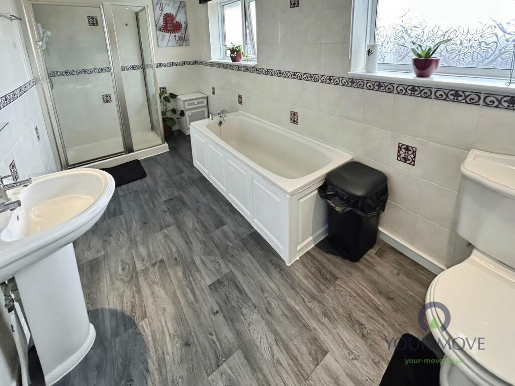 House in Stoke-on-Trent - More