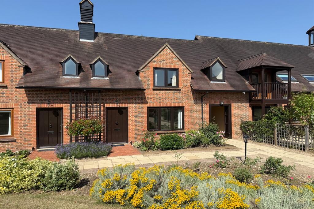 Lyefield Court, Emmer Green, Reading
