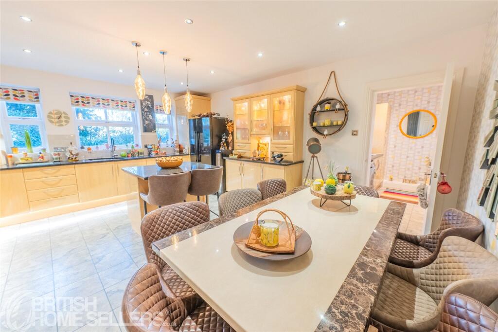 8 Dorset Road photo 4