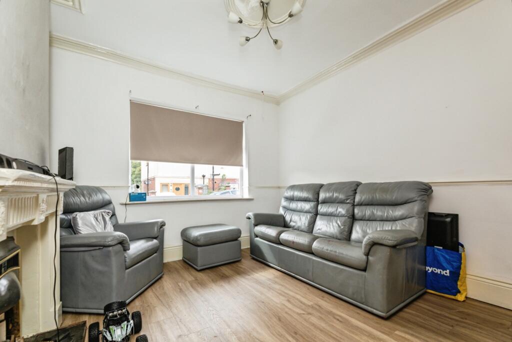 House in Sheffield, Fir Vale, Page Hall - View 4