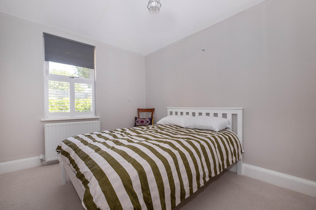 Apartment in London, Southfields - More