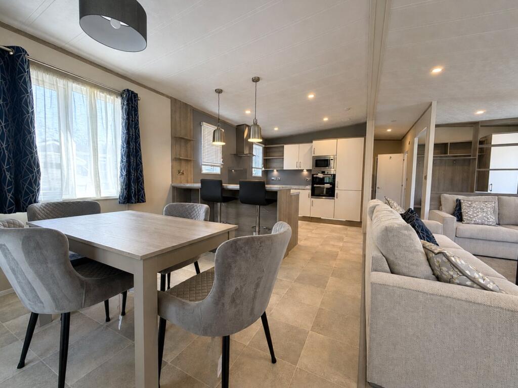 House in Tonbridge - View 5