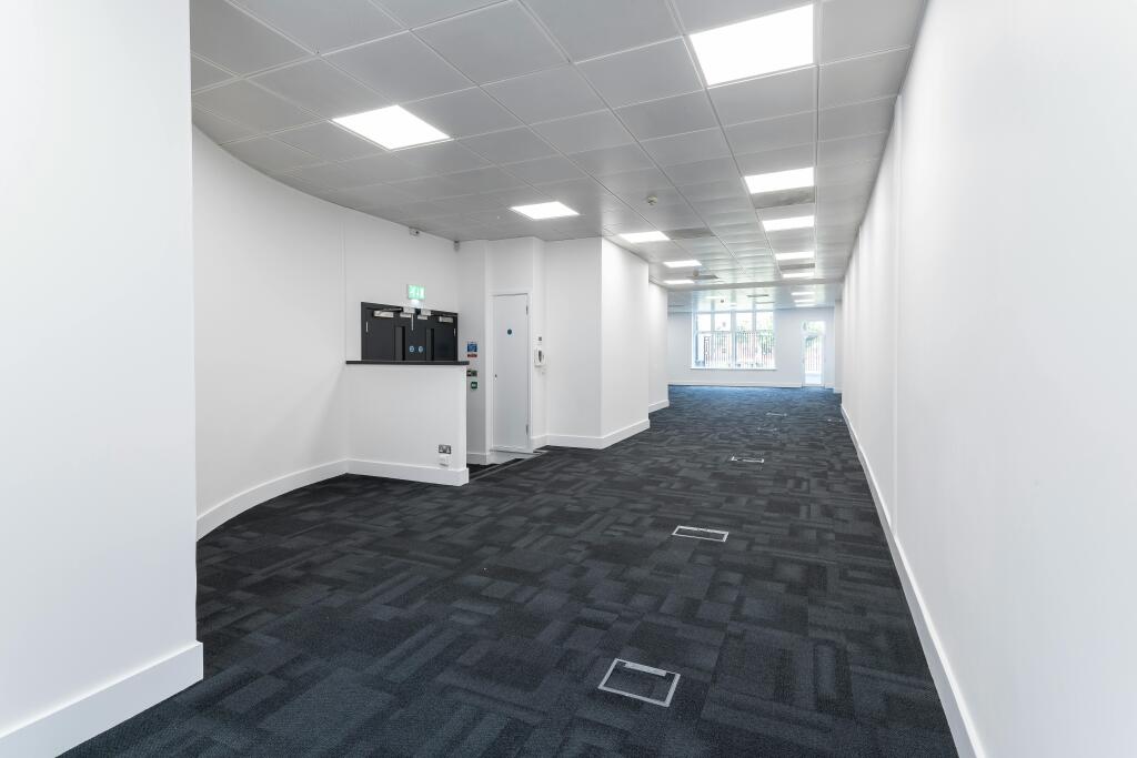 4 City Road Ground floor Refurbished office space.jpg