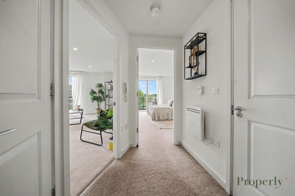 Apartment in London - More