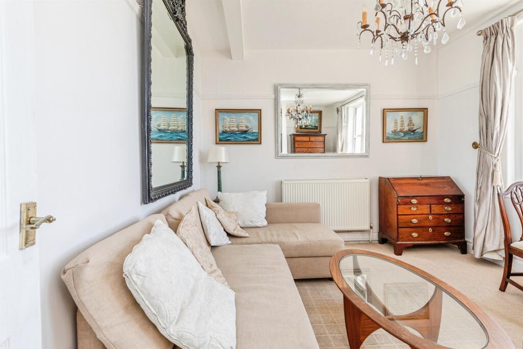 Apartment in Hastings, West Marina - View 4