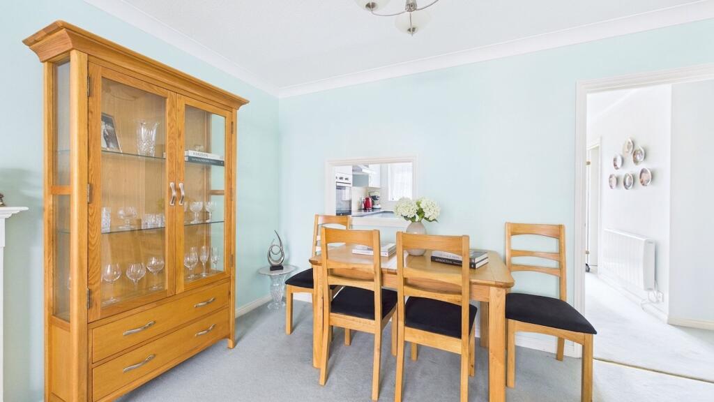 House in St Albans - View 4