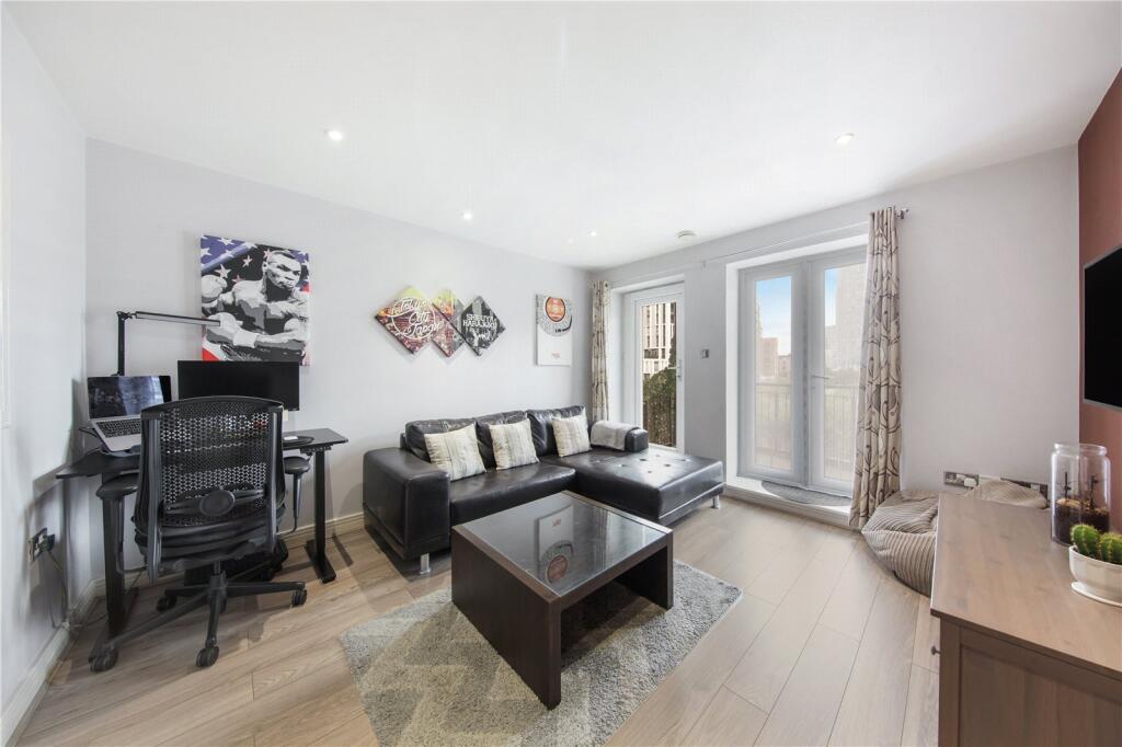 Apartment in London - View 5