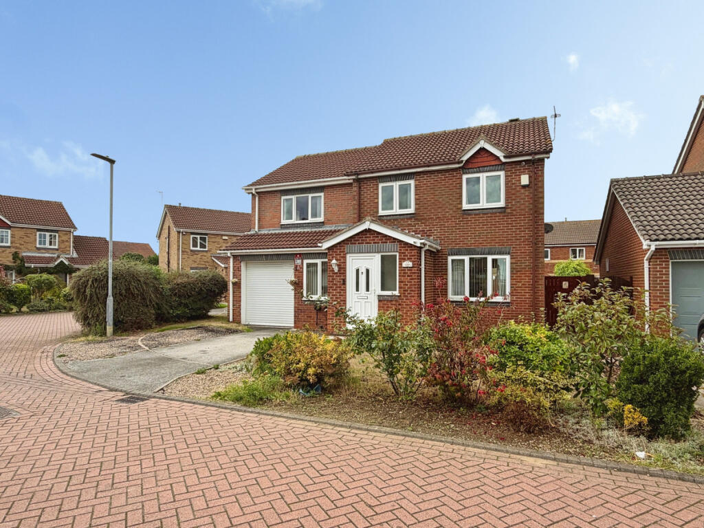 Main image of property: Pilots Way, Hull, HU9