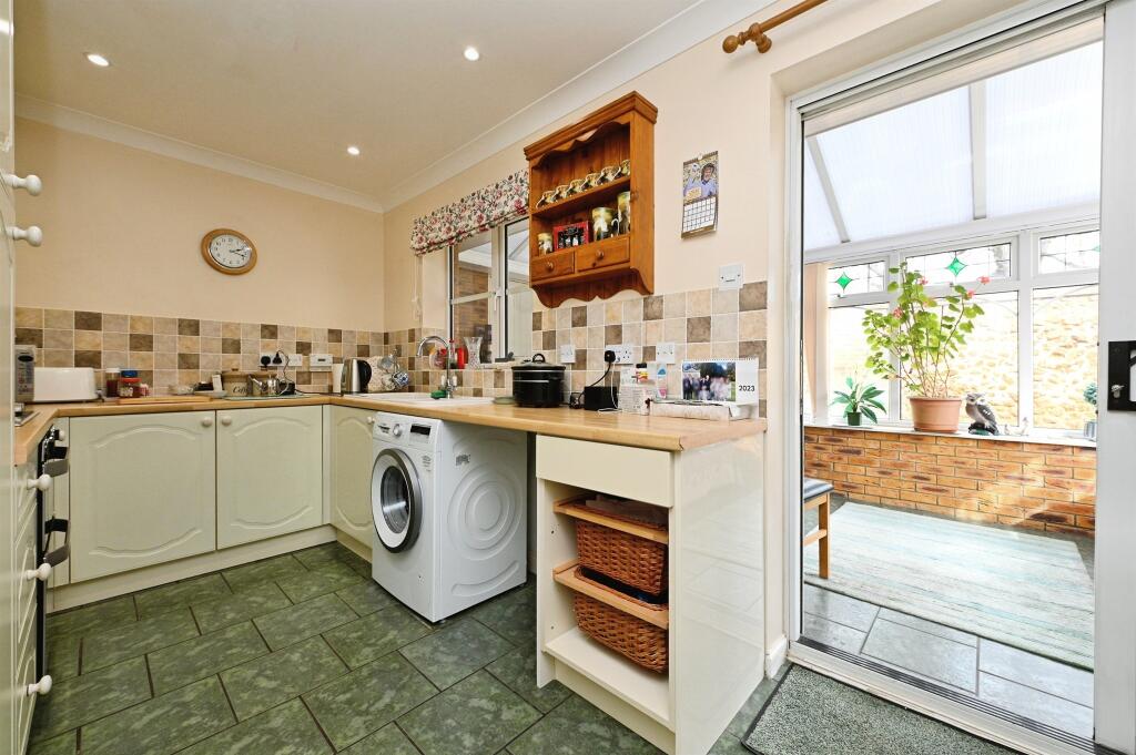 Valentine Road, Hunstanton photo 4