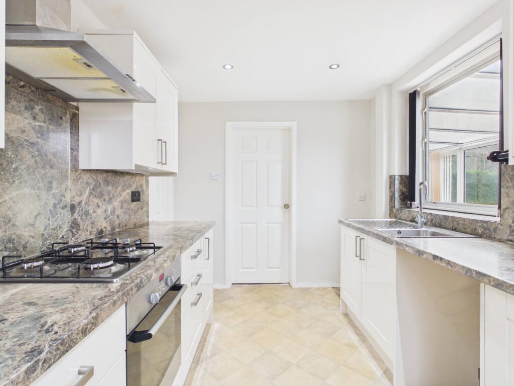 Uplands Avenue, Connah's Quay, Deeside, Flintshire, CH5 4LG photo 3