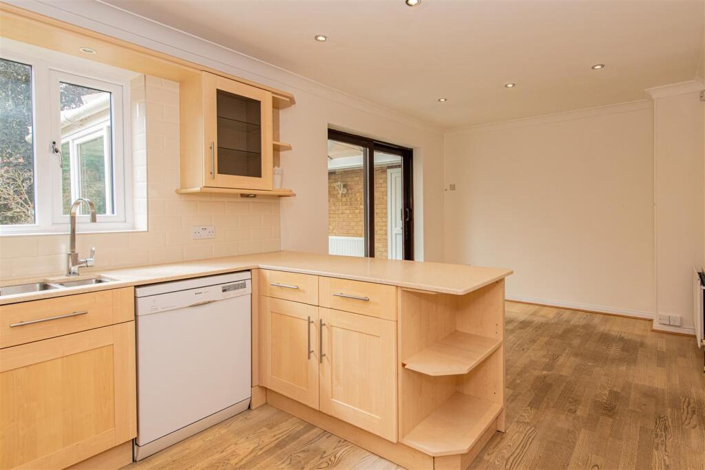House in Duston, New Duston - View 5