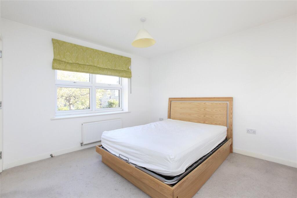 Apartment in London - View 3