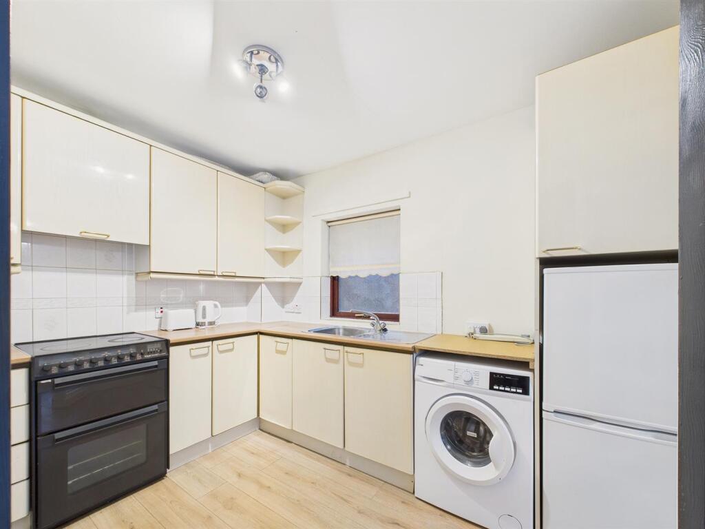 Rosefinch lodge, Beaconsfield Road, Low fell photo 3