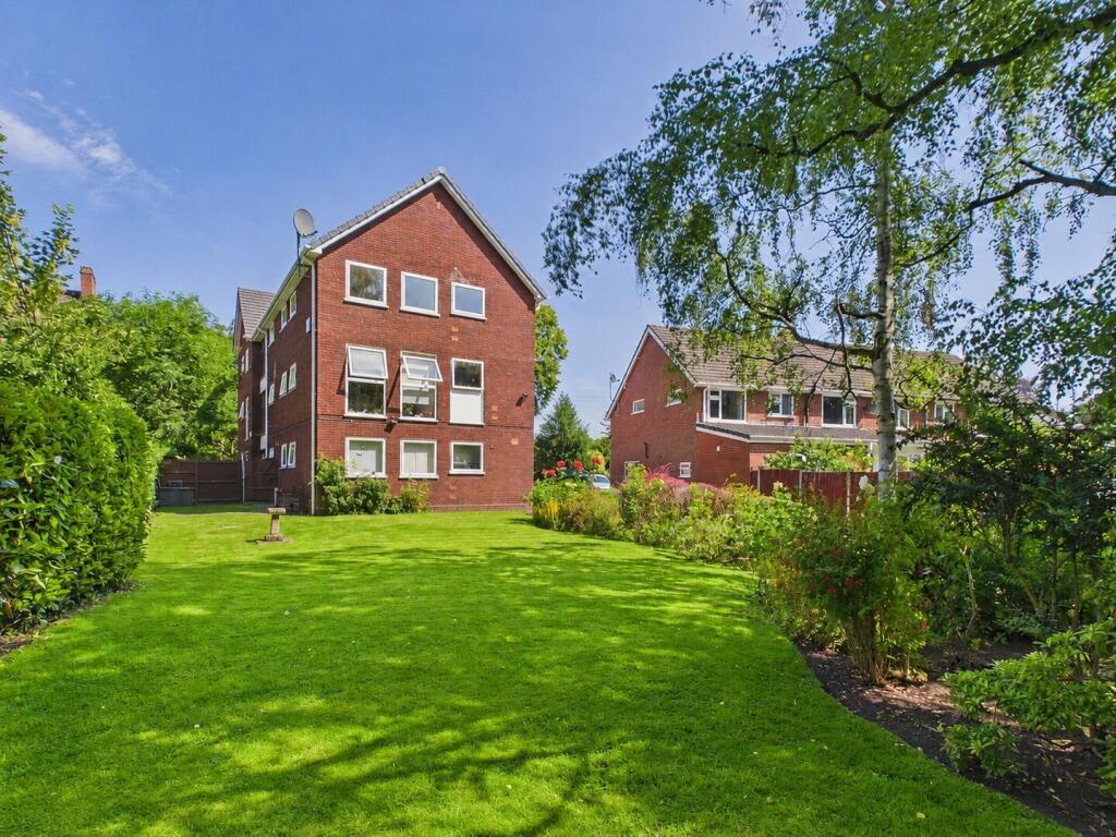 Main image of property: Flat 6, Rosemount House, Clifton Road, Wolverhampton, WV6 