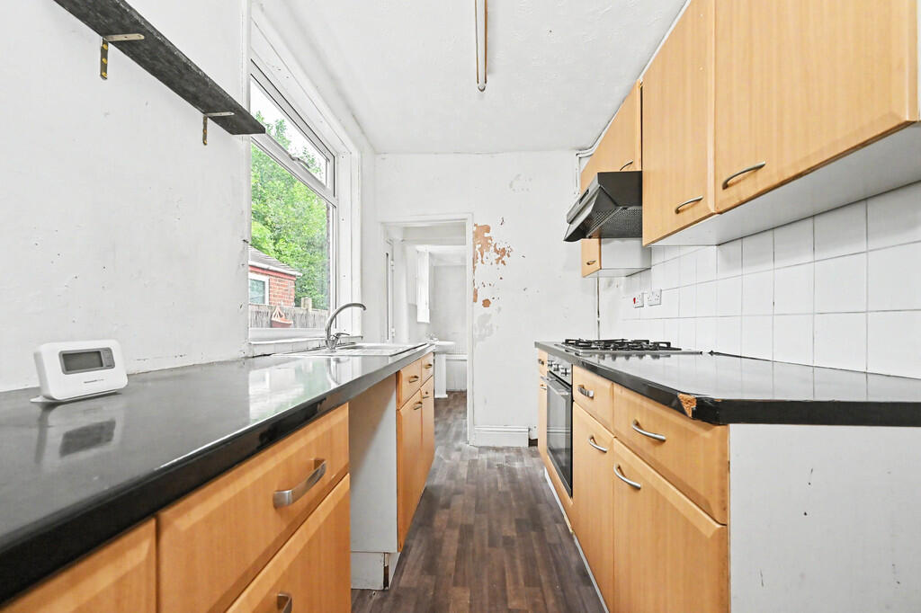 House in Stoke-on-Trent - More