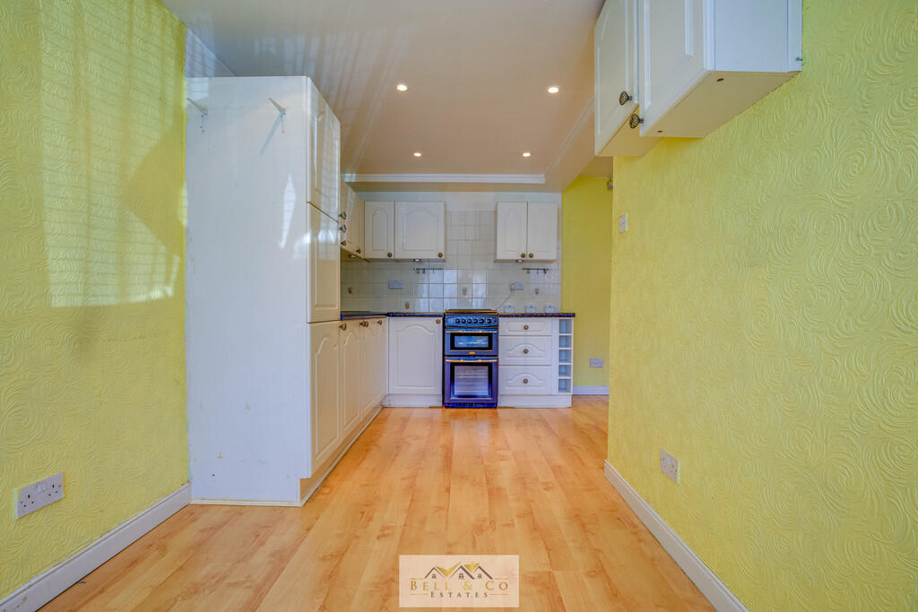 House in Sheffield, Arbourthorne - View 3