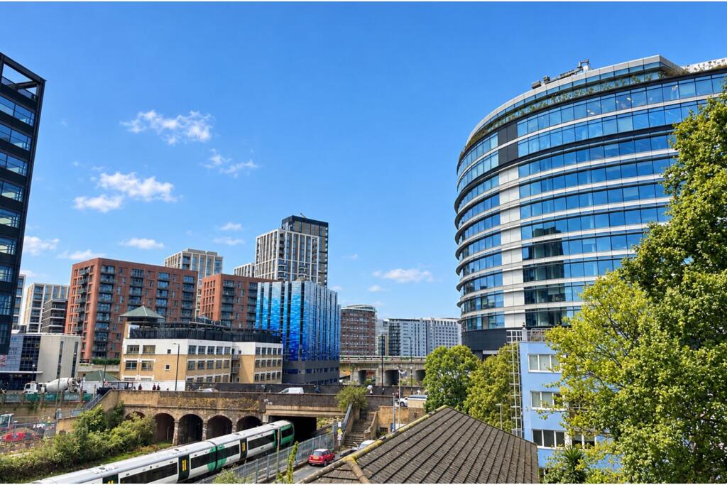 Stewarts Road, Battersea, SW8 photo 4