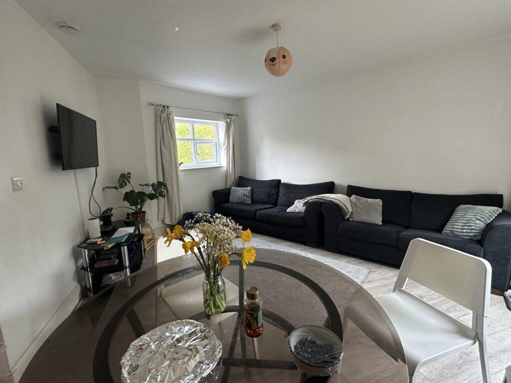 Main image of property: Sherwood Avenue - Fallowfield - 185 PPPW