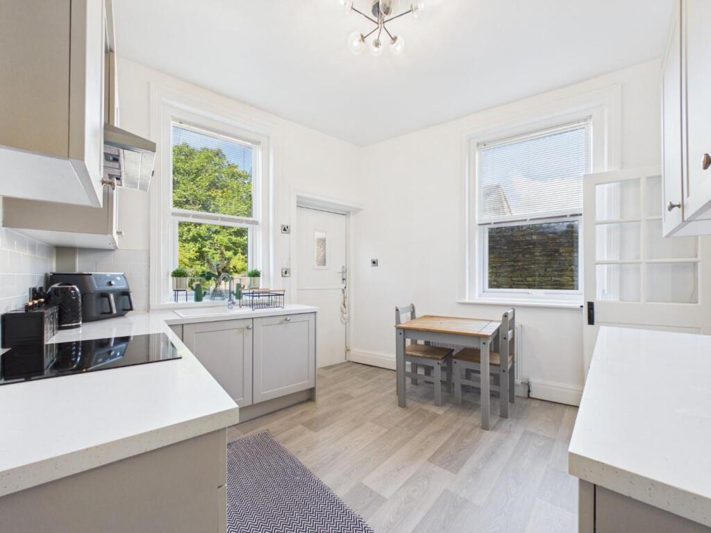House in Bradford - View 5