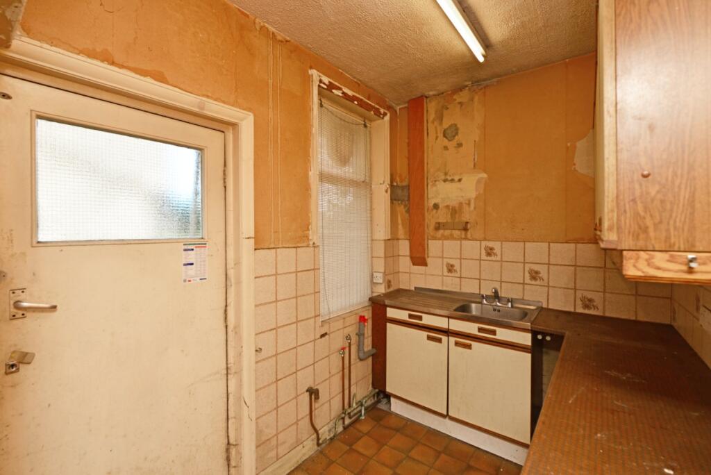 House in Bradford, Goose Hill, Bowling - View 4