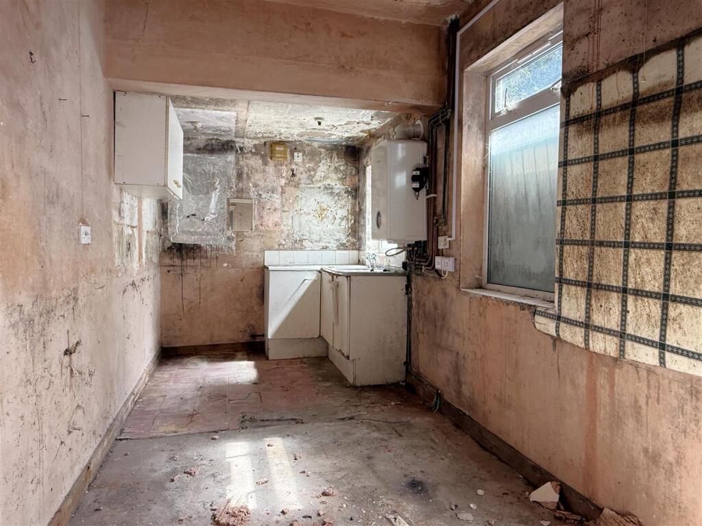Bruford Road, Wolverhampton photo 4