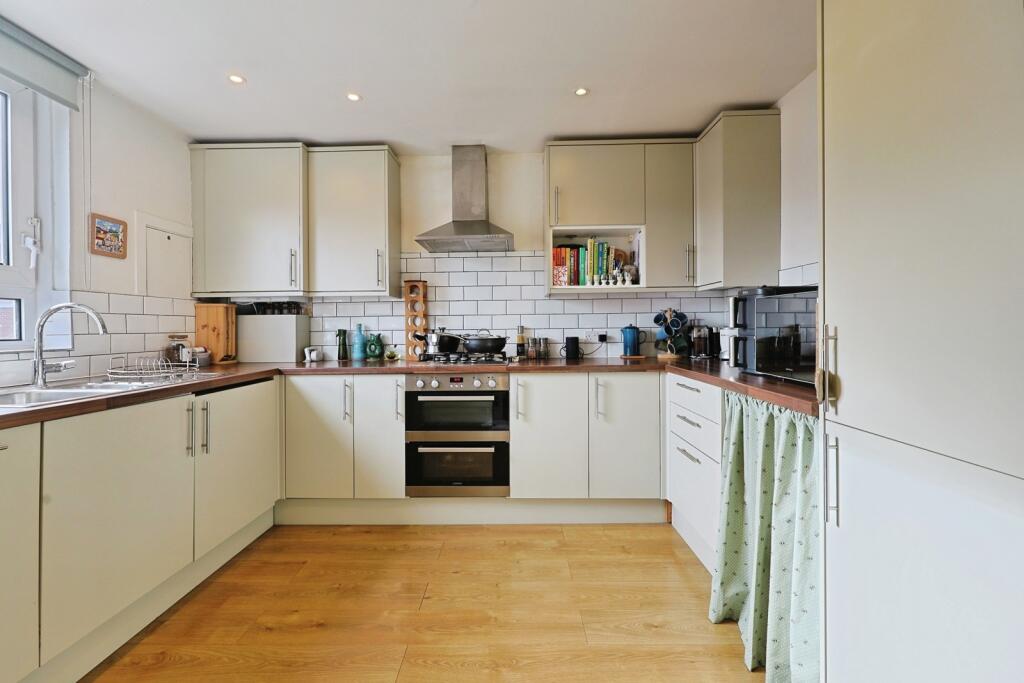 Main image of property: Jansen Walk, Battersea, London, SW11