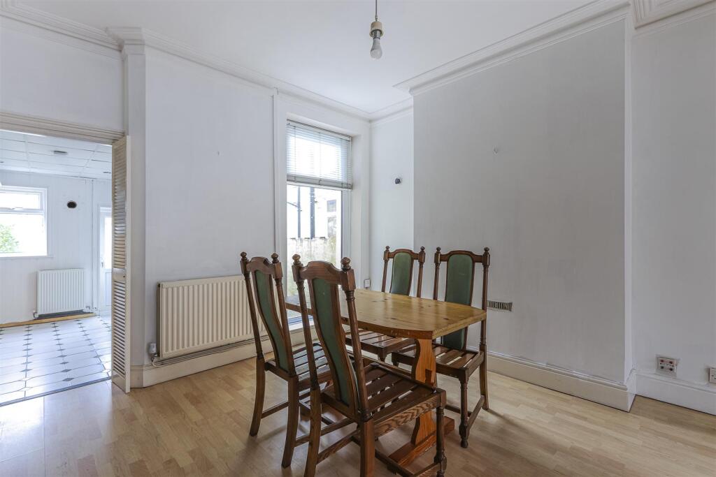 House in Cardiff - View 4