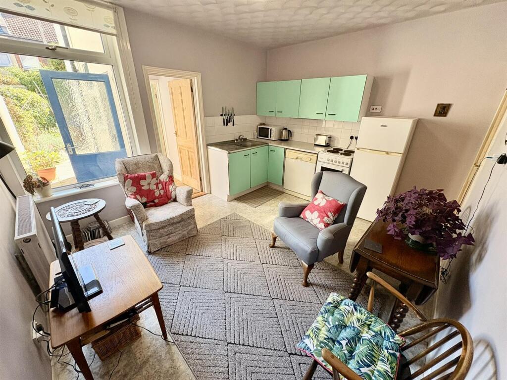 House in Portsmouth - View 4