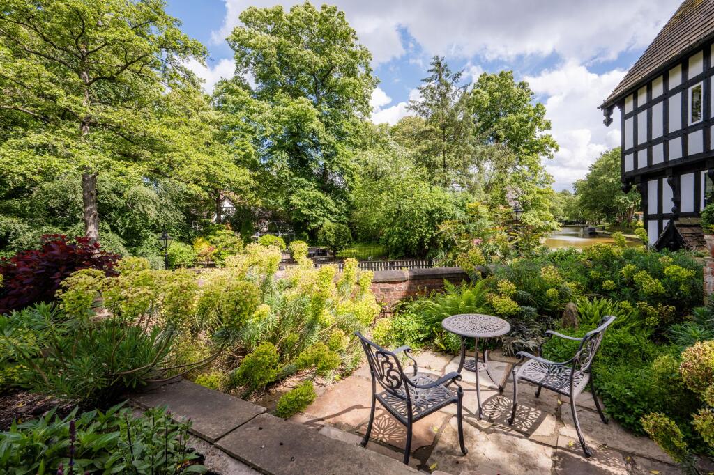 Barton Road, Worsley, M28 photo 4