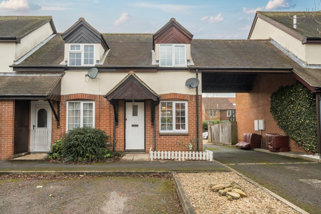 Main image of property: Lincoln Place,  Thame, Oxfordshire, OX9