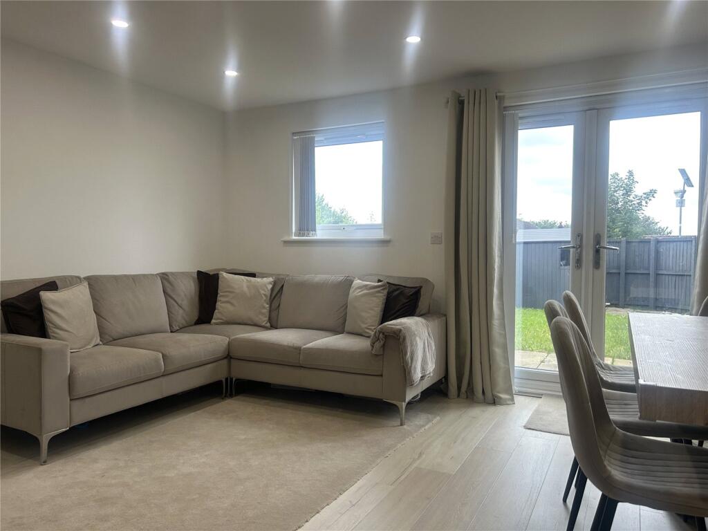 House in Oldham, Cowhill, Chadderton - View 5