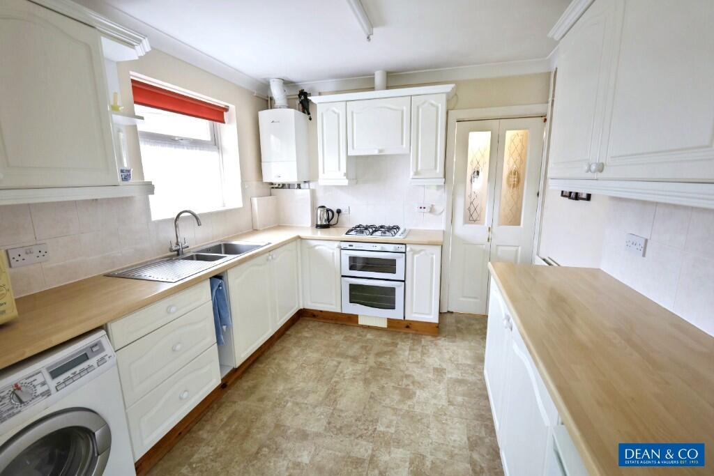 Farmway Close, Hove, East Sussex, BN3 photo 4