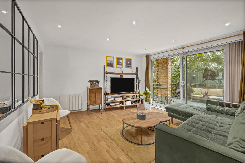 Main image of property: Altima Court, 33 East Dulwich Road, London, SE22