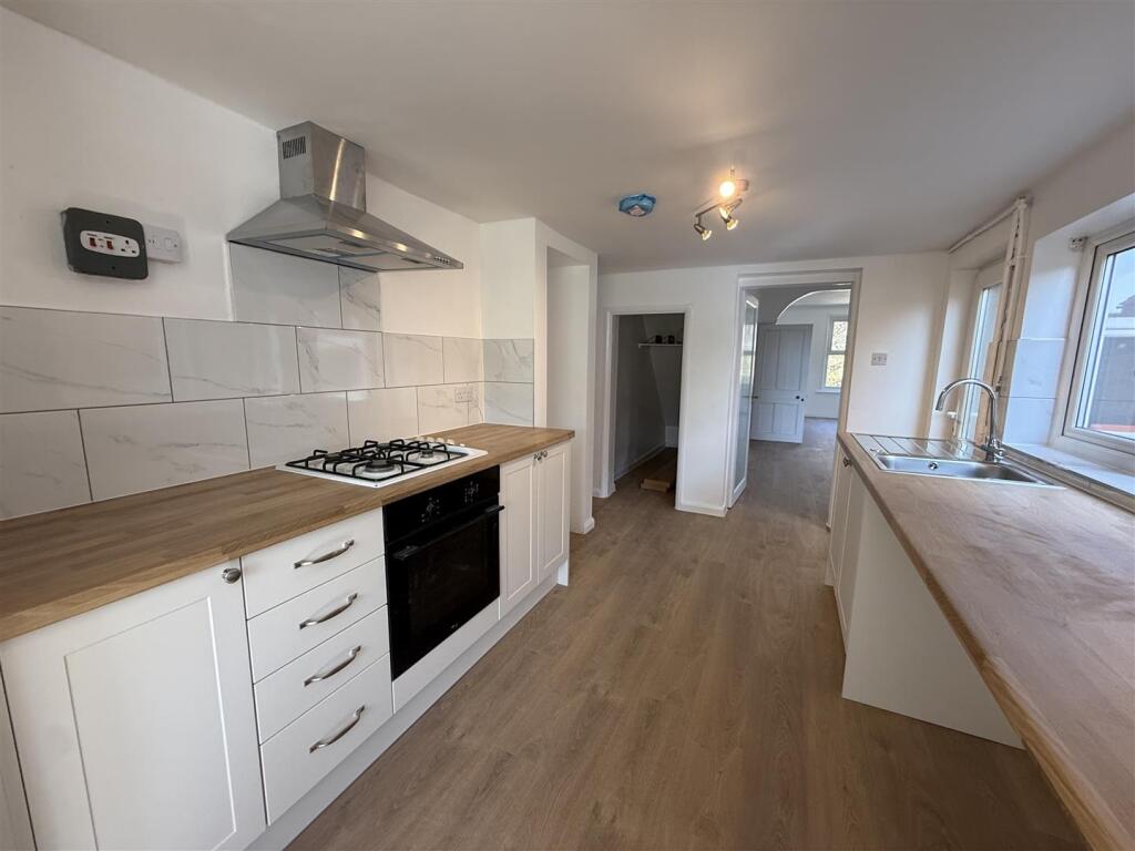 Main image of property: Kettering Road, Geddington, Northants