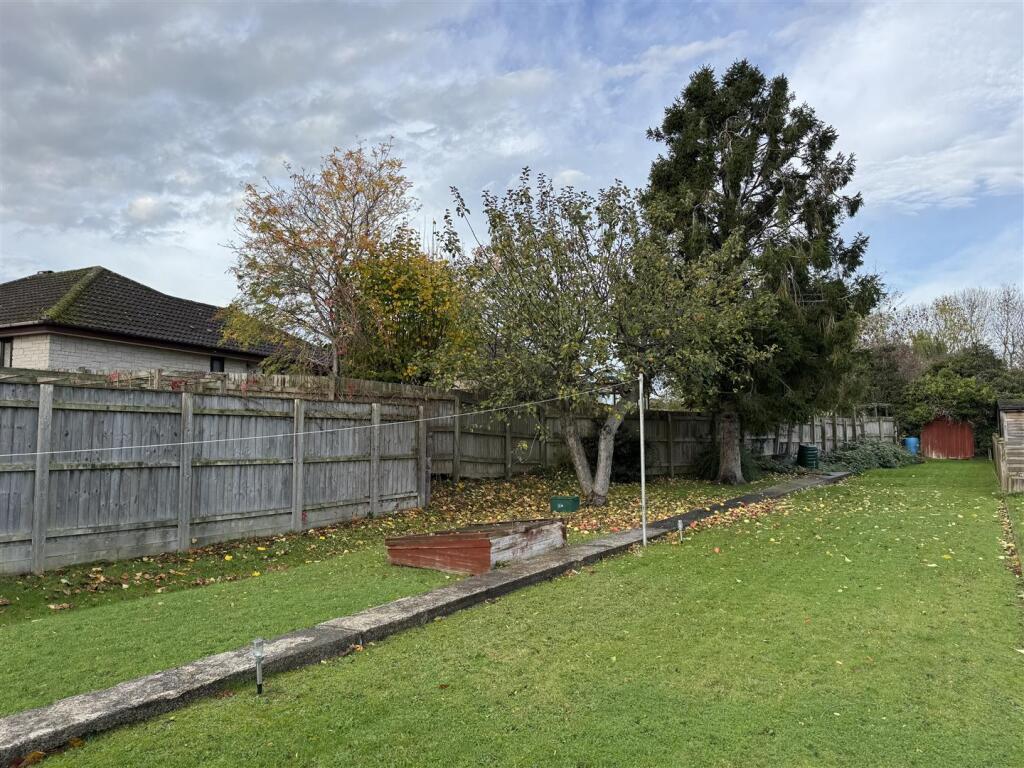 Additional image 19 of Lynton Road, Westfield