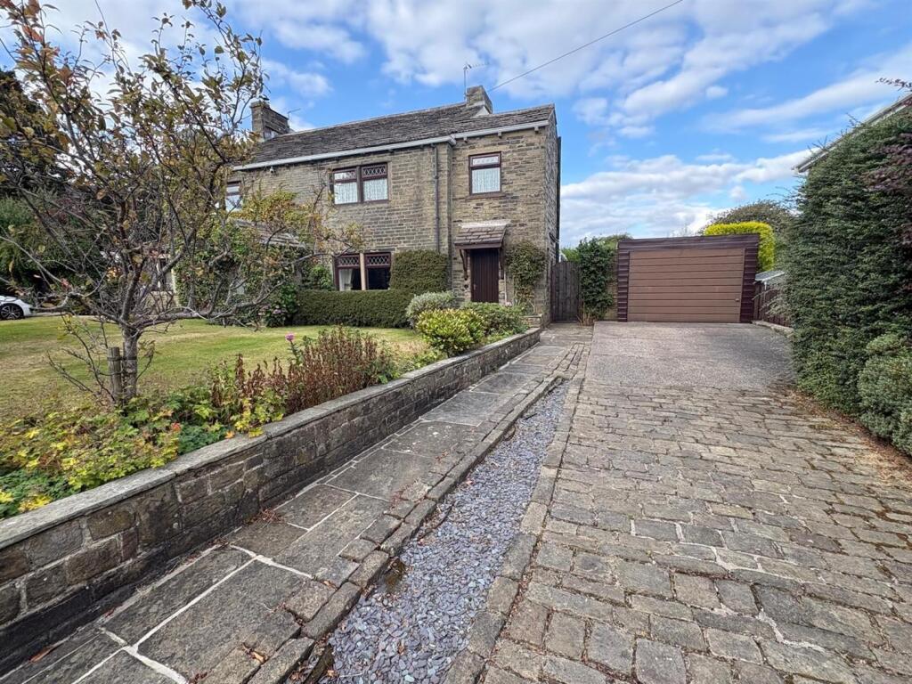 Russell Hall Lane, Queensbury, Bradford