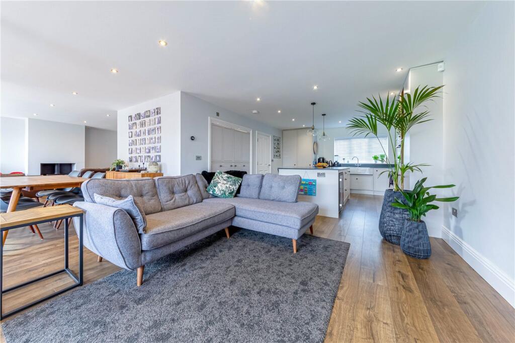 Additional image 7 of Meadow View, Redbourn, St. Albans, AL3