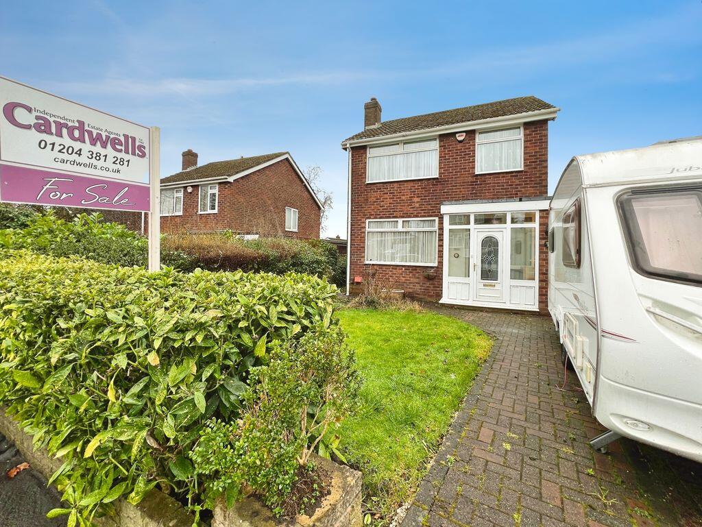 3-bed detached on Glencoe Drive, Breightmet, £220,000