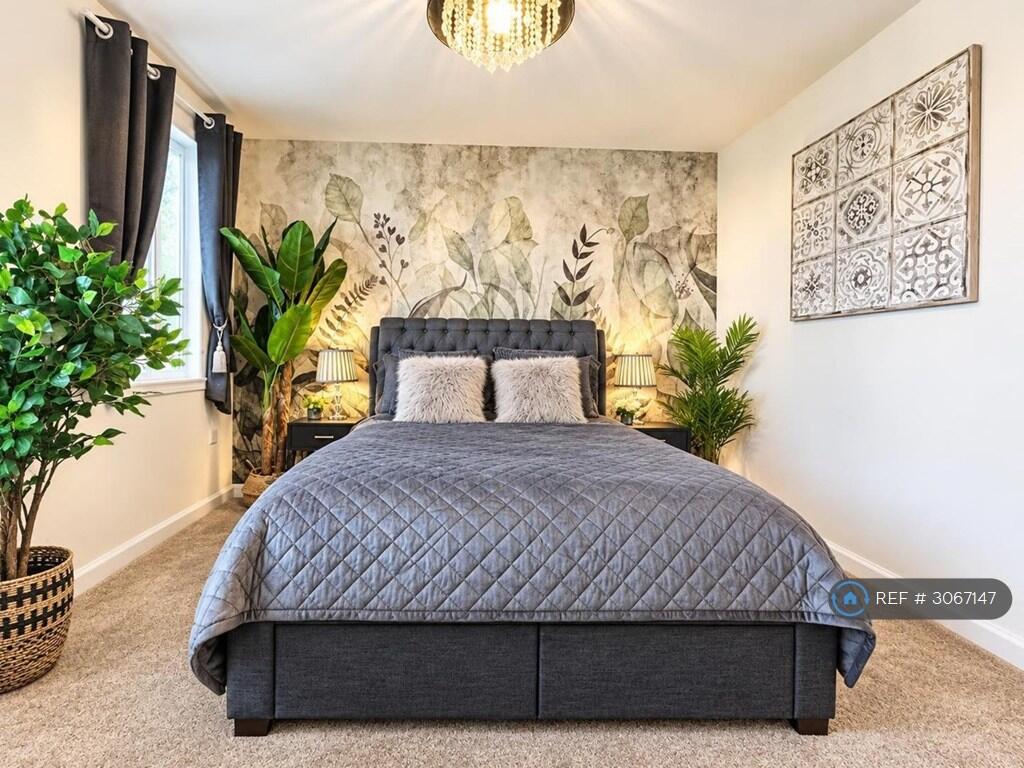Apartment in London, Higham Hill, Walthamstow - More
